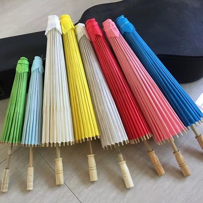 Requisiti fatti a mano ombrello di carta bianca giapponese con disegni personalizzati stampa del logo