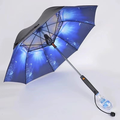 Parasole repellente per il mercato esterno con ventilatore integrato e spruzzo d'acqua