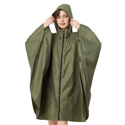 Mantello da pioggia per adulti traspirante Poncho di taglia convenzionale adatto sia agli uomini che alle donne