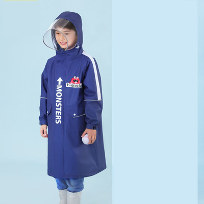 Cappotti da pioggia 2023 per bambini Scuola elementare maschile Abbigliamento impermeabile con borsa e poncho
