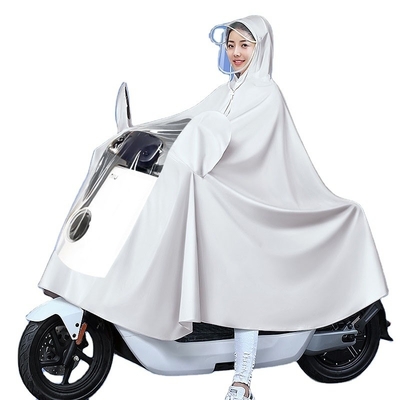 Abito da pioggia all-in-one per auto elettriche a batteria nel 2023