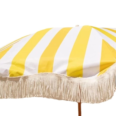 Grande tenda da spiaggia portabile con ombrello solare anti-UV con telaio in fibra di vetro con logo personalizzato