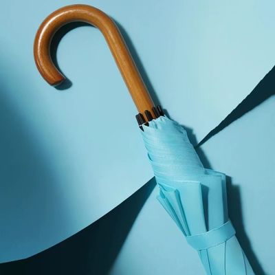 Regalo d'affari 8K telaio in fibra di vetro da 23 pollici ombrello a osso retto con maniglia in un pezzo