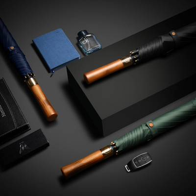 Fibra di vetro Fabbricazione in legno Automobile Straight Umbrella Windproof Maschio e femmina Grande maniglia lunga