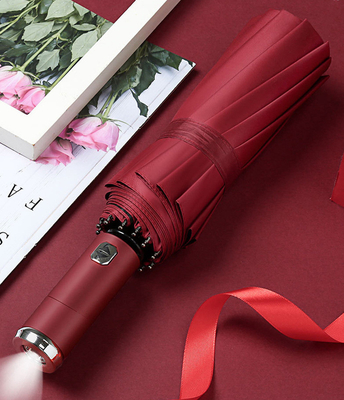 23 pollici * 10k ombrello pieghevole completamente automatico con manica di torcia a LED a 180 giri
